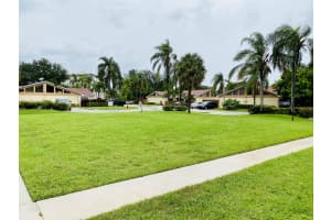 4330 Community Dr, West Palm Beach, FL 33409, Sold 12/14/21
