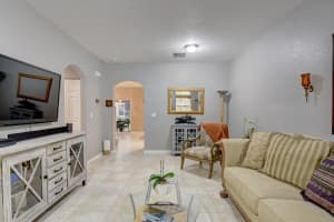 325 Spruce St, Boynton Beach, FL 33426, Sold 12/30/21