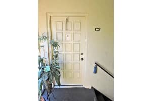 320 Pine Ridge Cir Apt C-2, Greenacres, FL 33463, Sold 04/04/22