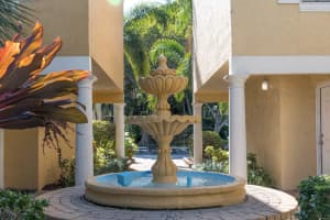 1105 Lake Shore Dr, Lake Park, FL 33403, Sold 01/26/22