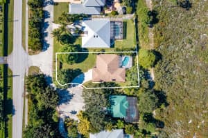 10661 SE Le Parc, Tequesta, FL 33469, Sold 12/22/21