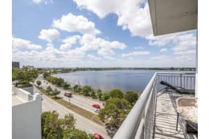300 S Australian Ave, West Palm Beach, FL 33401, Sold 01/20/22