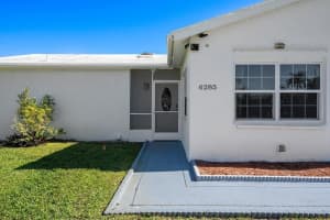 6285 Summer Sky Ln, Greenacres, FL 33463, Sold 03/16/22