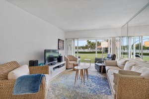 101 NE 19th Ave, Deerfield Beach, FL 33441, Sold 01/21/22