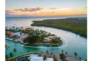 900 Corte Del Brisas, Marathon, FL 33050, Sold 02/23/23