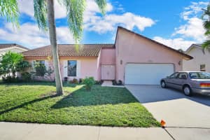 330 Sandalwood Ln, Boca Raton, FL 33487, Sold 01/18/22