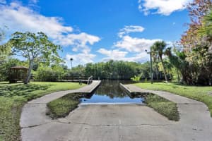 5632 SW Landing Creek Dr, Palm City, FL 34990, Sold 02/16/22