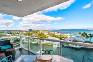 2650 Lake Shore Dr, Riviera Beach, FL 33404, Sold 02/17/22