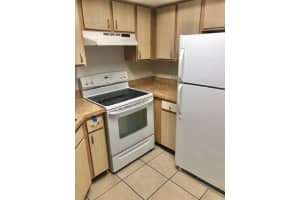 1201 W Boynton Beach Blvd, Boynton Beach, FL 33426, Sold 01/20/22