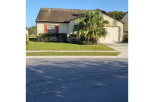 2293 SE Barrington St, Port St. Lucie, FL 34952, Sold 02/01/22
