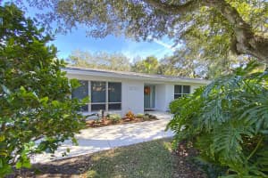 3010 Par Dr, Vero Beach, FL 32960, Sold 03/21/22