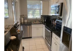 109 Paradise Harbour Blvd, North Palm Beach, FL 33408, Sold 01/14/22