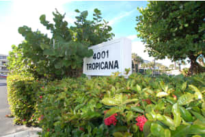 4001 S Ocean Blvd, South Palm Beach, FL 33480, Sold 02/08/22