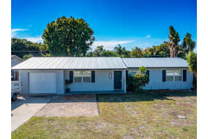 1504 NE 24th St, Jensen Beach, FL 34957, Sold 01/20/22