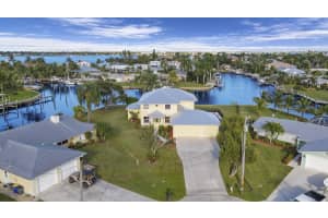 1673 SW Boatswain Pl, Palm City, FL 34990, Sold 12/15/21