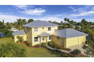 1673 SW Boatswain Pl, Palm City, FL 34990, Sold 12/15/21