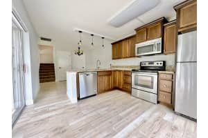 38 Essex Ct, Royal Palm Beach, FL 33411, Sold 02/15/22