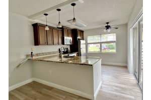 38 Essex Ct, Royal Palm Beach, FL 33411, Sold 02/15/22