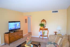 3200 Springdale Blvd, Palm Springs, FL 33461, Sold 01/19/22