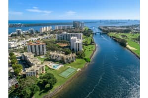 374 Golfview Rd, North Palm Beach, FL 33408, Sold 01/19/22