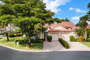7707 Coral Lake Dr, Delray Beach, FL 33446, Sold 02/02/22