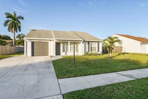 7771 Ridgewood Dr, Lake Worth, FL 33467, Sold 02/18/22