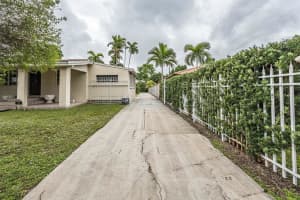 60 Olive Dr, Hialeah, FL 33010, Sold 03/02/22