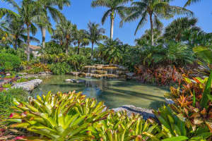 284 Village Blvd, Tequesta, FL 33469, Sold 01/12/22