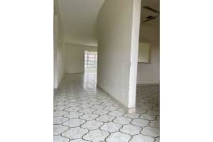 228 Down E Ln, Lake Worth, FL 33467, Sold 01/12/22
