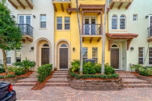 61 Via Floresta Dr, Boca Raton, FL 33487, Sold 02/22/22