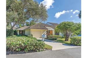 11258 12 Oaks Way, North Palm Beach, FL 33408, Sold 04/05/22