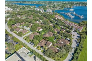 11258 12 Oaks Way, North Palm Beach, FL 33408, Sold 04/05/22