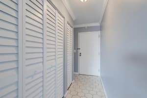 1505 N Riverside Dr, Pompano Beach, FL 33062, Sold 04/15/22