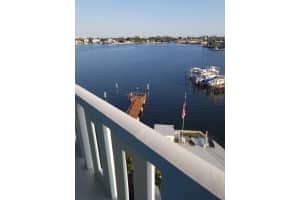 231 E Lantana Rd, Lantana, FL 33462, Sold 03/11/22