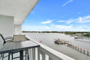 231 E Lantana Rd, Lantana, FL 33462, Sold 01/25/22