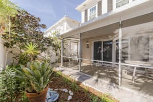 20 Laurel Oaks Cir, Jupiter, FL 33469, Sold 01/07/22