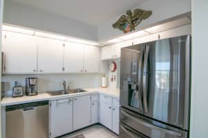 896 N Federal Hwy APT 533, Lantana, FL 33462, Sold 02/17/22