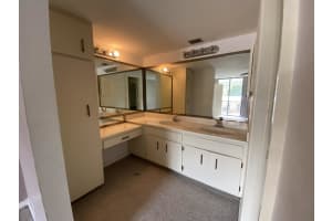 555 Banyan Tree Ln, Delray Beach, FL 33483, Sold 01/24/22