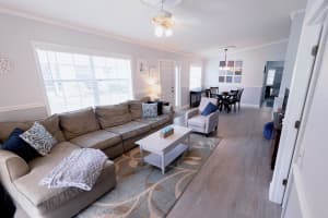 2104 Maplewood Dr, Greenacres, FL 33415, Sold 01/24/22