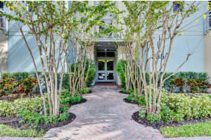 335 SE 6th Ave, Delray Beach, FL 33483, Sold 01/28/22