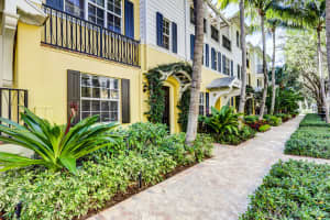 325 S Bromeliad, West Palm Beach, FL 33401, Sold 03/15/22