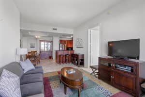 403 S Sapodilla Ave, West Palm Beach, FL 33401, Sold 01/31/22