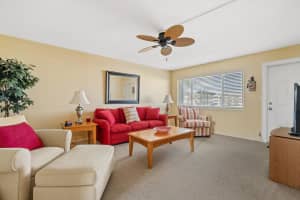 112 Doolen Ct, North Palm Beach, FL 33408, Sold 01/31/22