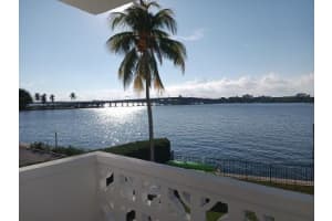 2840 S Ocean Blvd, Palm Beach, FL 33480, Sold 02/02/22