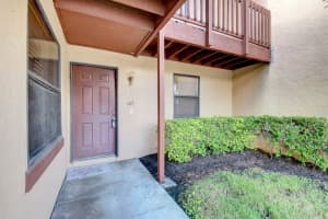 703 Lakeview Dr E, Royal Palm Beach, FL 33411, Sold 01/18/22