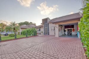 6781 Versailles Ct, Lake Worth, FL 33467, Sold 02/15/22