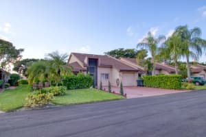 6781 Versailles Ct, Lake Worth, FL 33467, Sold 02/15/22