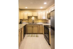 35 Bethesda Park Cir, Boynton Beach, FL 33435, Sold 03/29/22