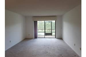 7891 Willow Spring Dr, Lake Worth, FL 33467, Sold 04/13/22