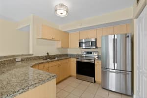 807 Villa Cir, Boynton Beach, FL 33435, Sold 02/18/22